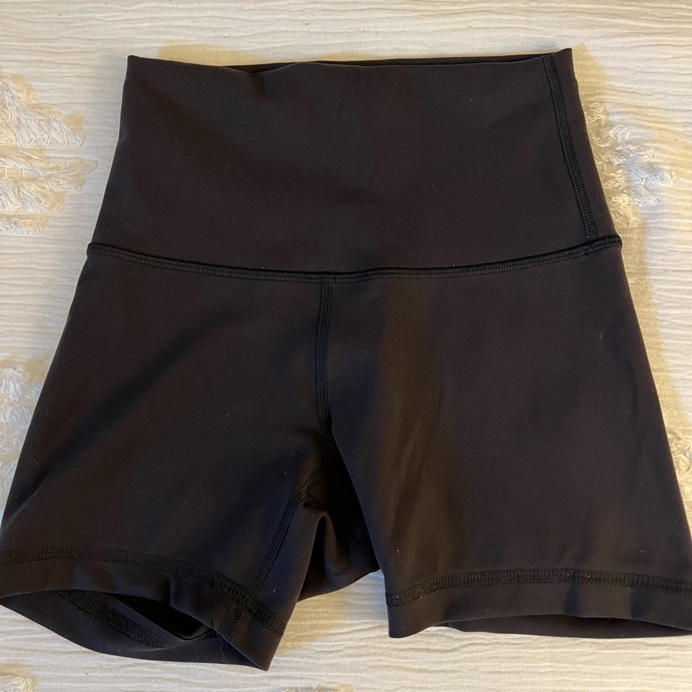 Lululemon 4” biker shorts